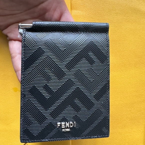 Fendi Black Leather Accessory - Picture 7 of 7